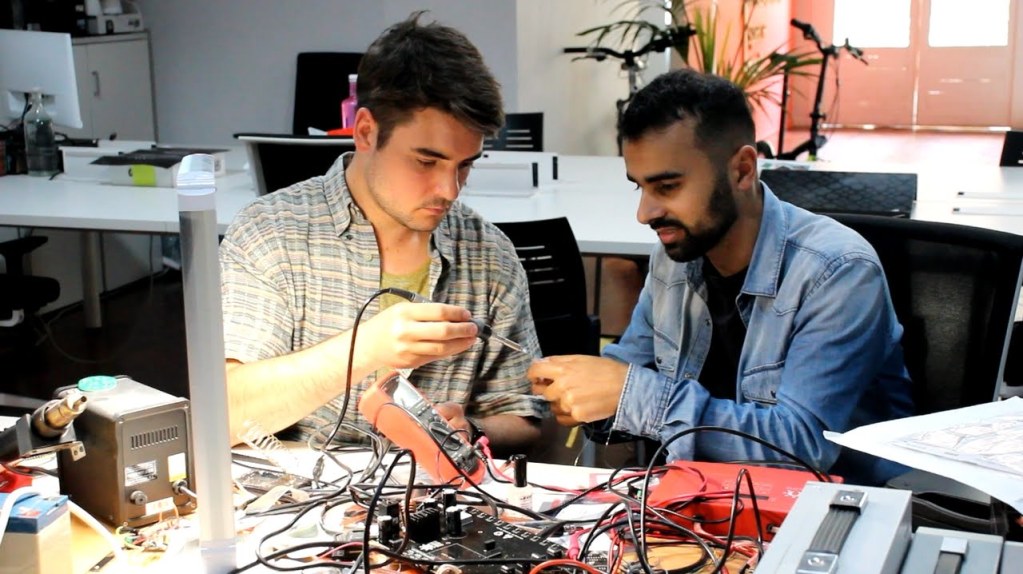 Solaris Offgrid also offer hardware consultancy services